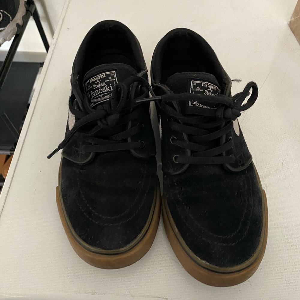 Janoskis - Picture 2 of 2